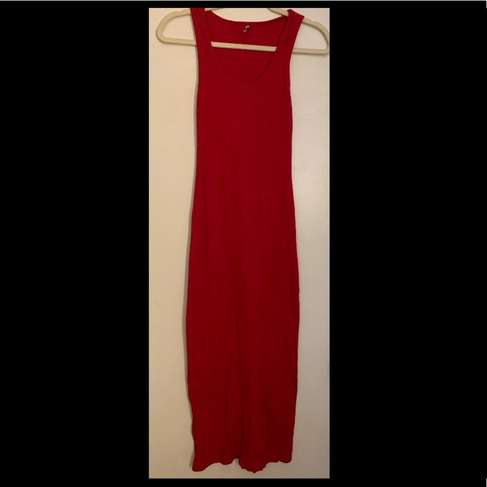 Red bodycon maxi